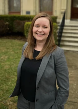 Carolyn-Website-Profile