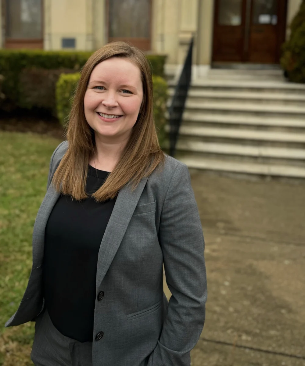 Carolyn-Website-Profile